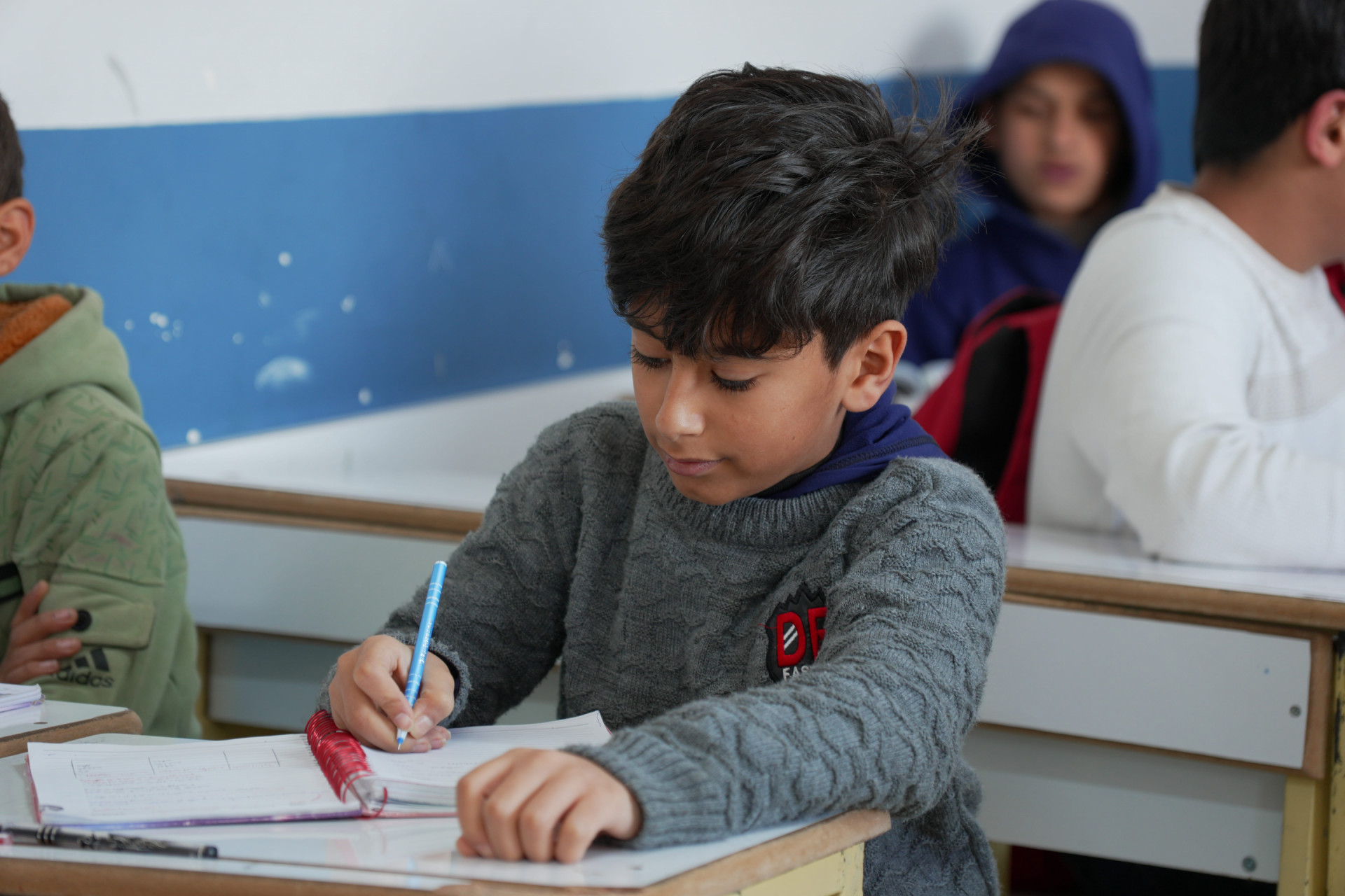 يوسف يطمح لمواصلة تعليمه بدعمكم