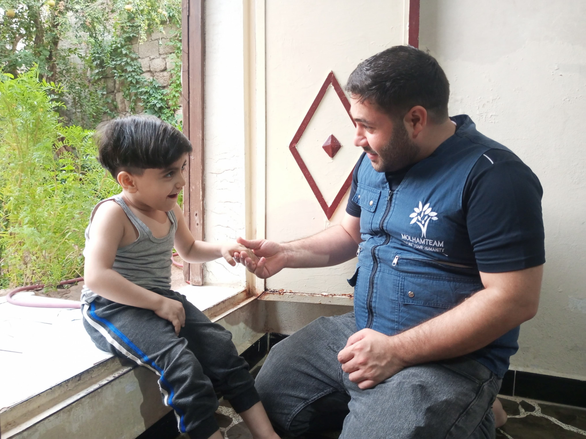 عمار..أمل يواجه الألم