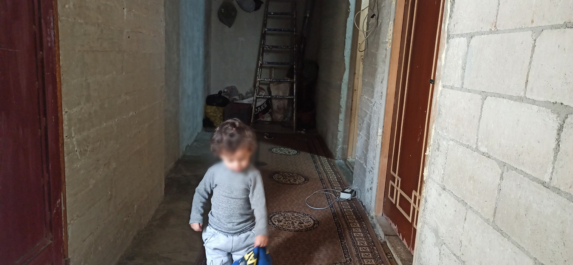 Ahmed lives in deplorable conditions and seeks your assistance.