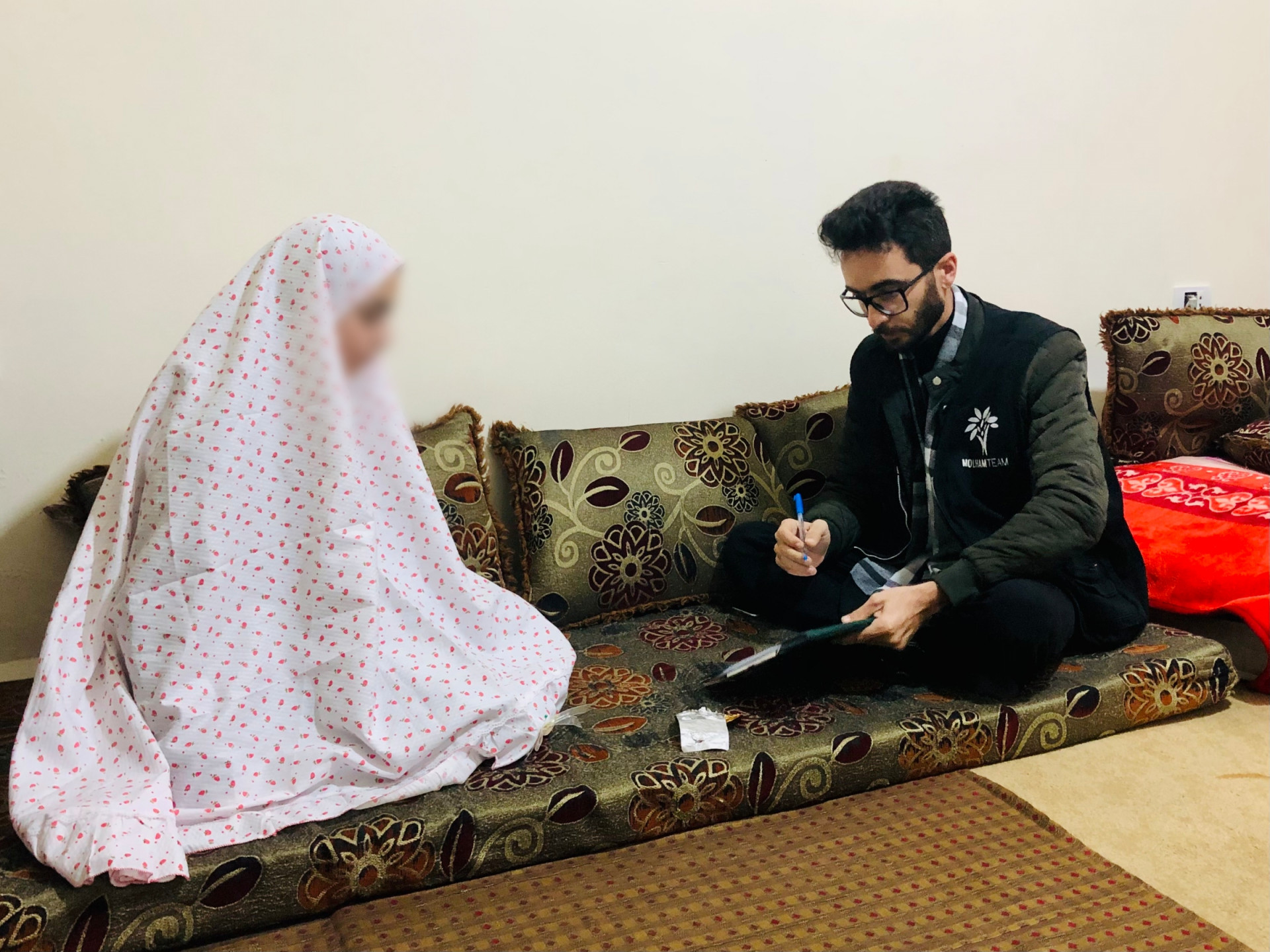 Sham is a child who is vomiting blood and needs your help!