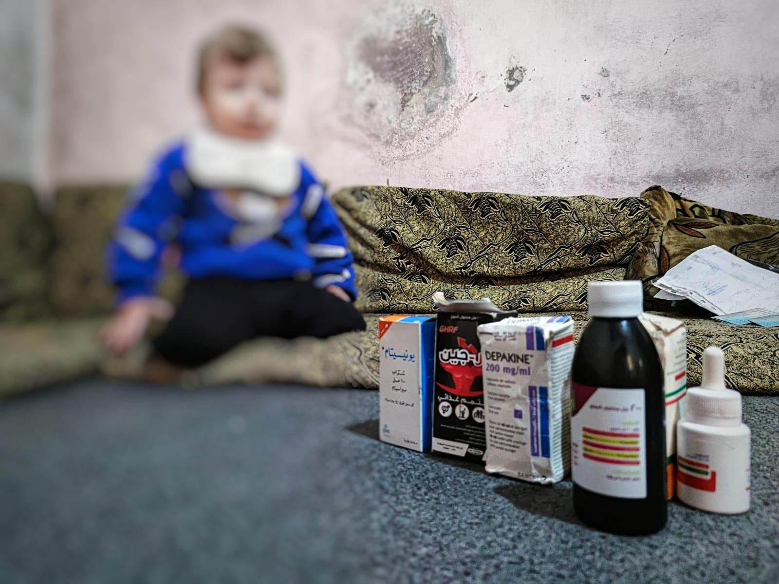 Omran leidet an einer Hirnatrophie und benötigt Medikamente