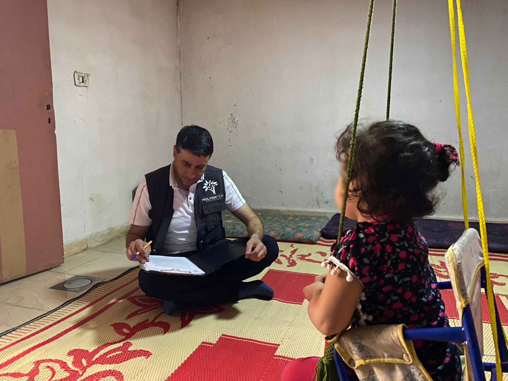 Loujain lives with her family in an unbearable living conditions
