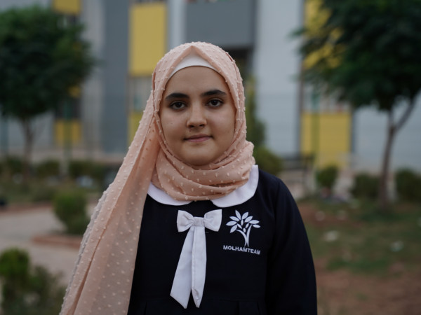 ميس طفلة ذكية تحلم بأن تصبح طبيبة