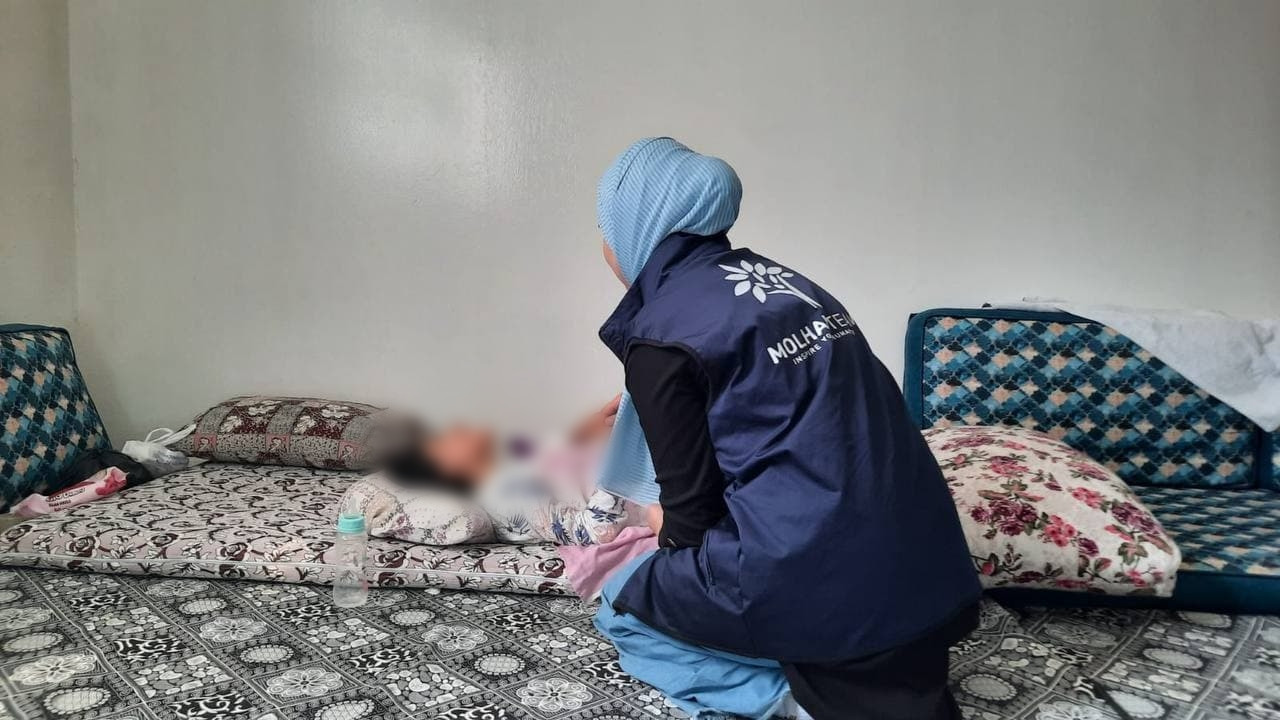 She suffers from kidney stones and needs urgent surgery