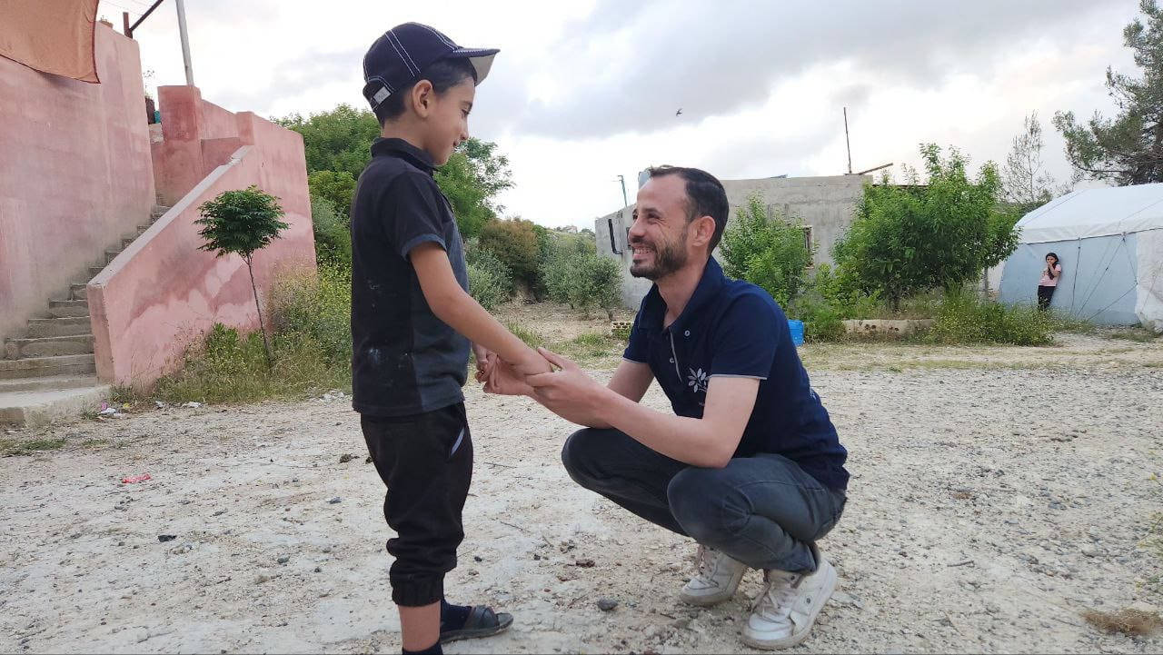 Ismael is a child facing pain that exceeds his age!