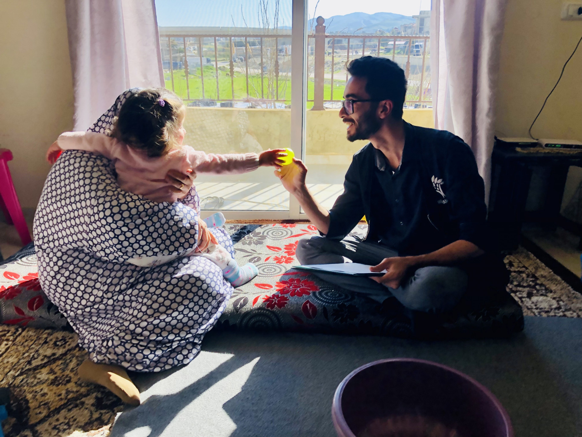 A family is living in harsh living conditions during the holy month.