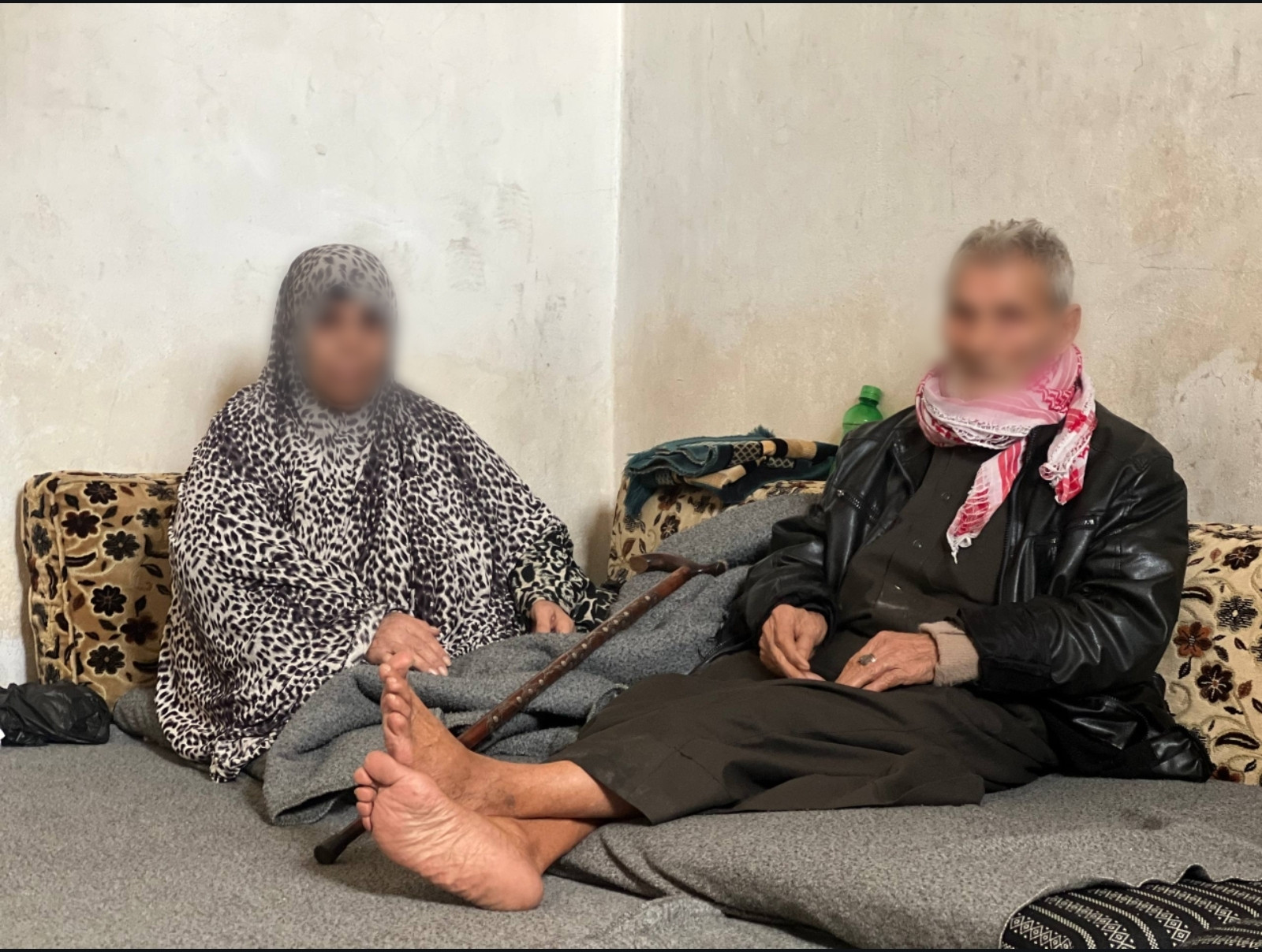 أمراض كثيرة أنهكت العائلة