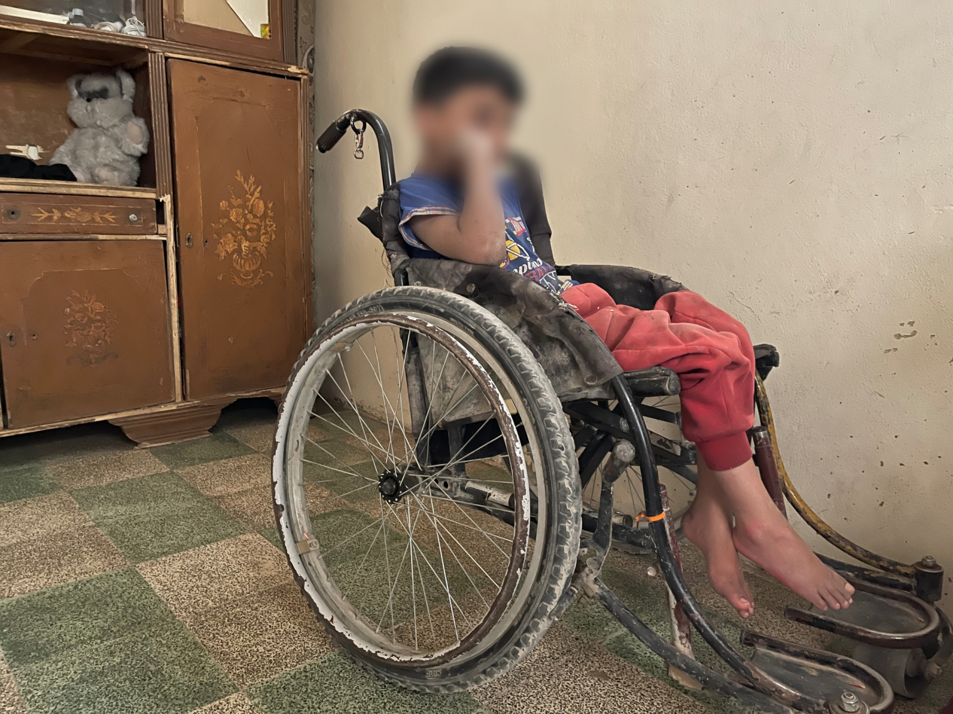 Duha's Family Live in a Destroyed Home