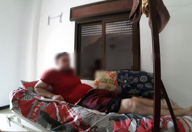 He suffers from hemiplegia due to the shelling