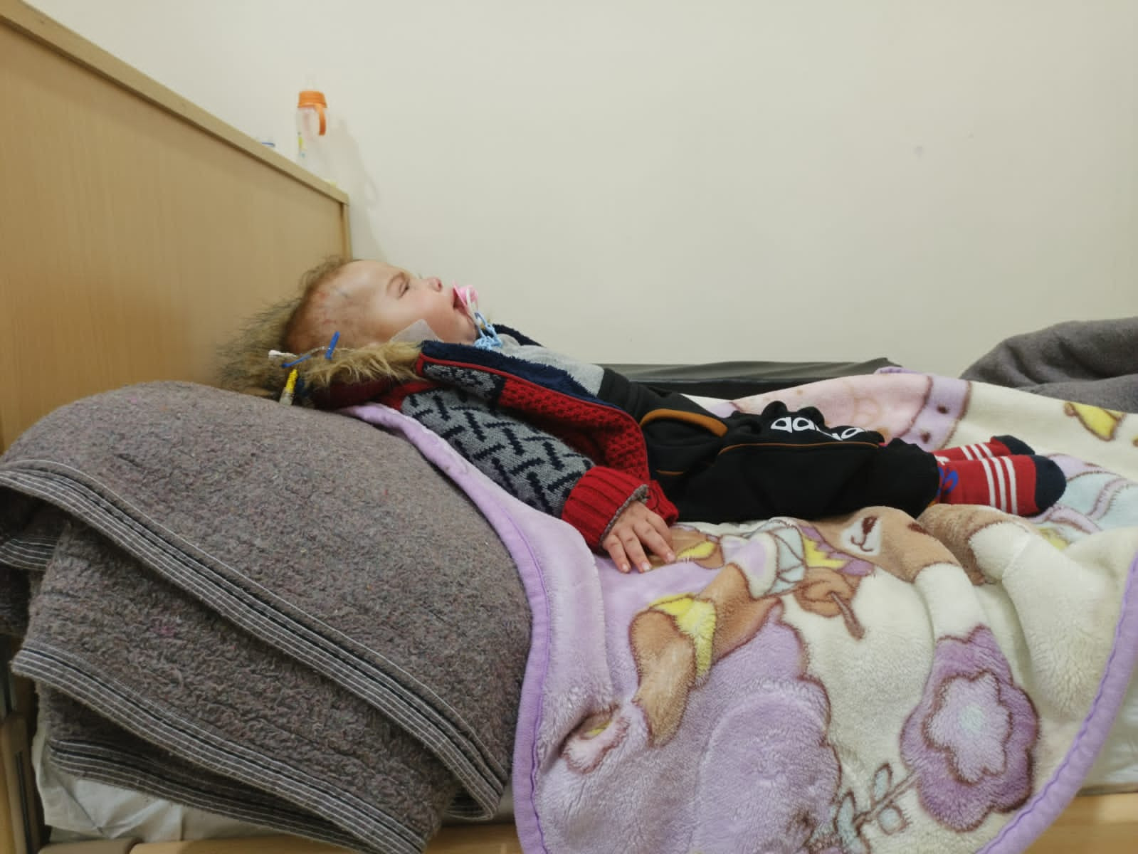 A disease that threatens Hamdan's childhood.