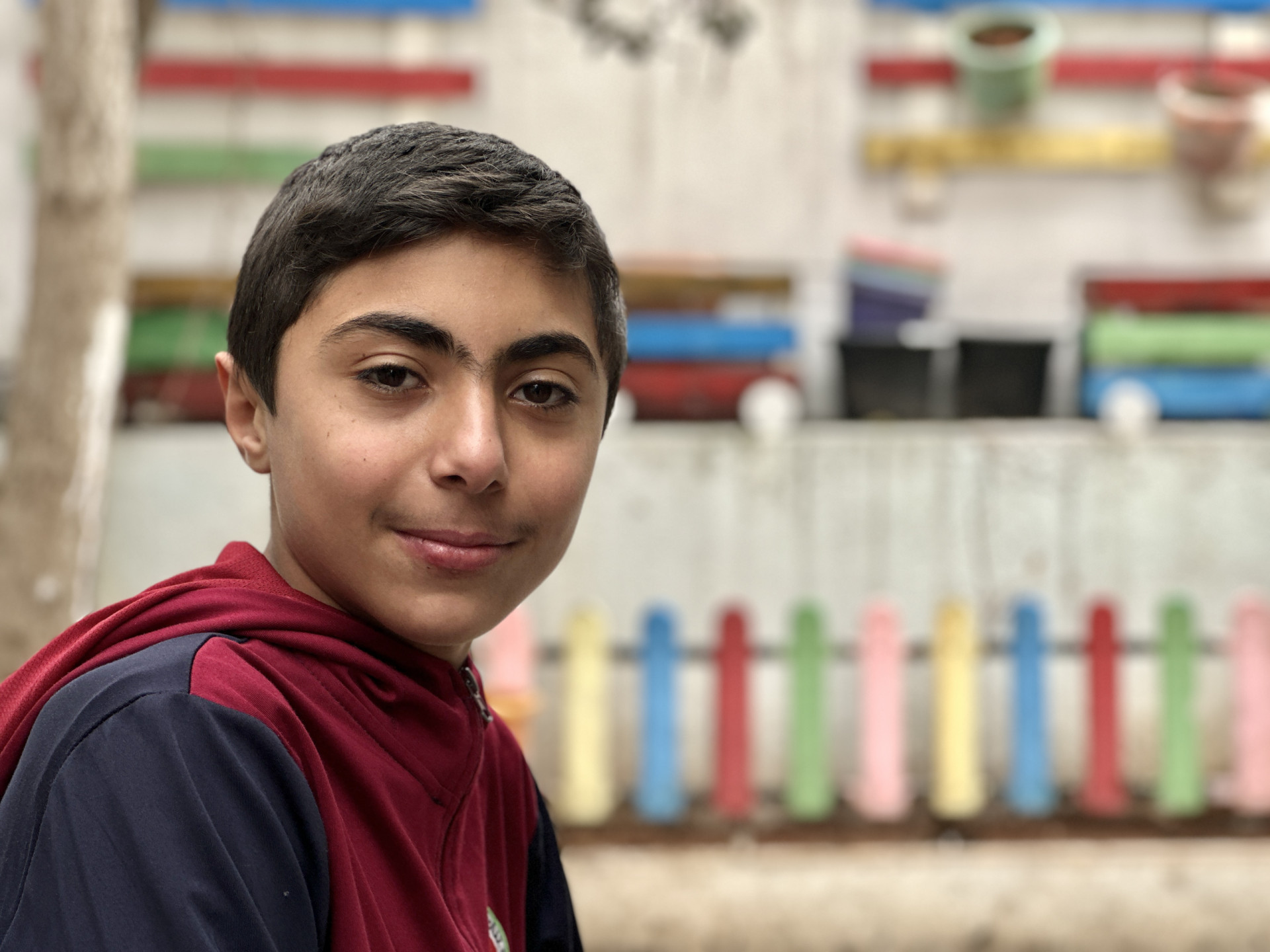 طارق… يتيم الأب وحلمه أن يداوي العالم