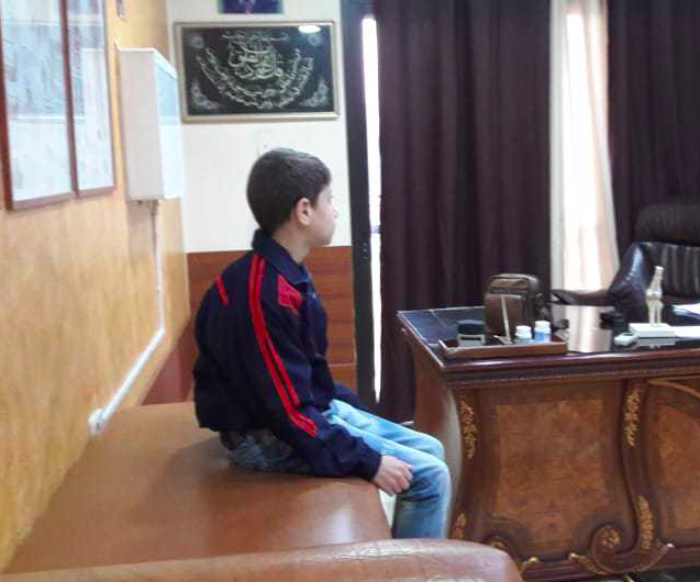 طفل بحاجة علاج