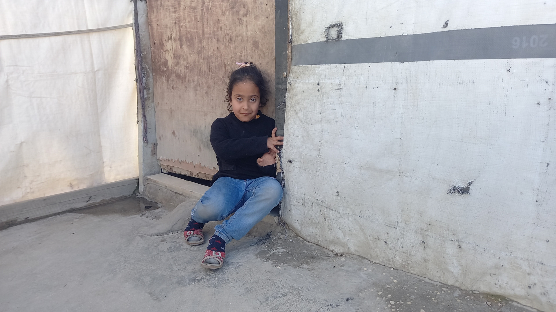 The little girl, Rawan, needs to undergo head surgery and needs your support