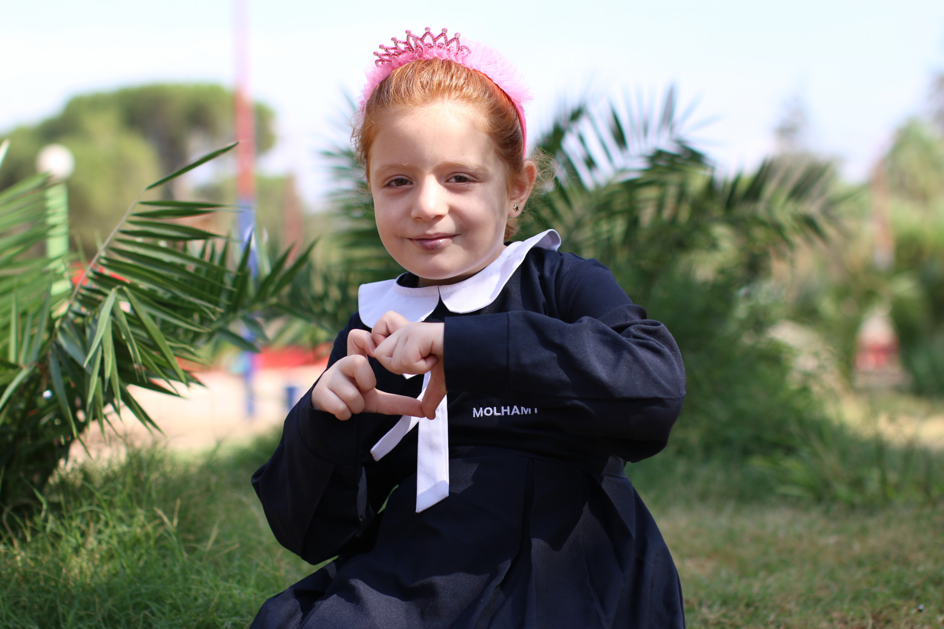 Thanaa is an orphan girl in need of sponsorship.