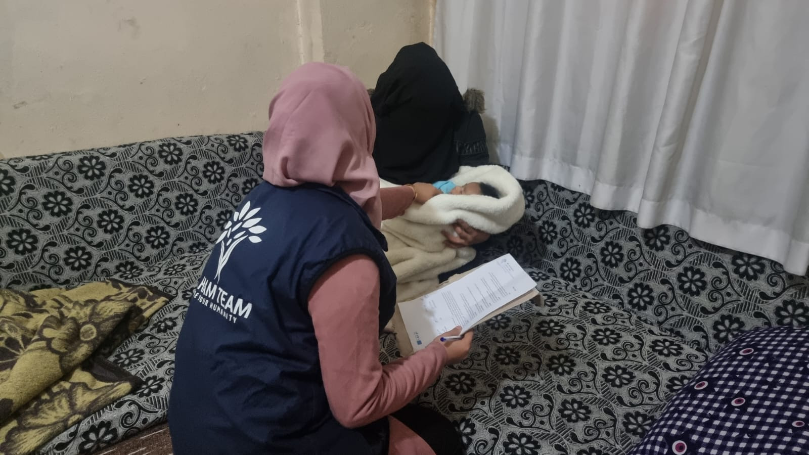 Kawthar and her family suffer from dire living conditions!