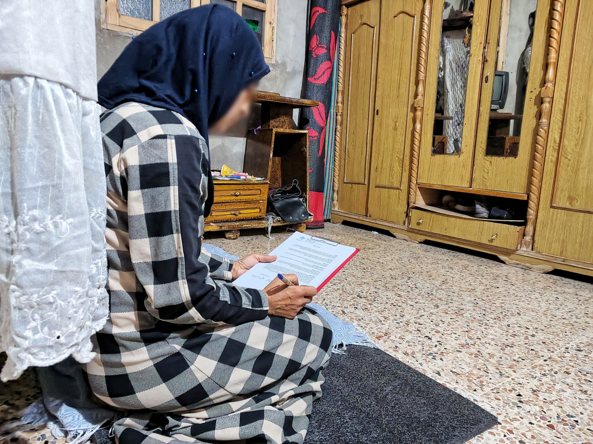 A widowed mother of 4 children is unable to provide for them.