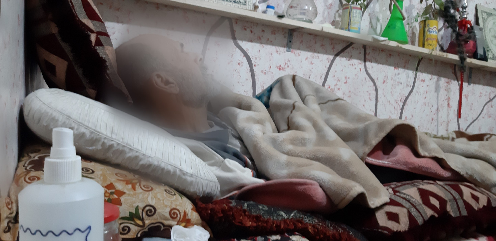 A man with cancer needs help