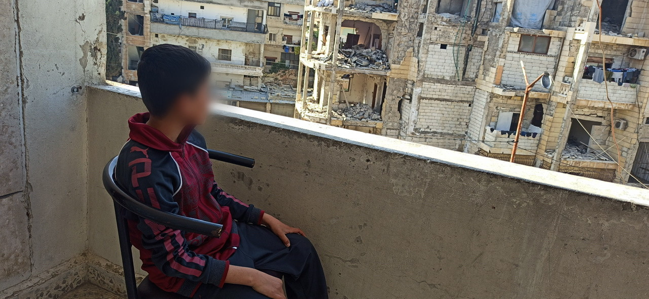 A little boy needs urgent help to save his sight