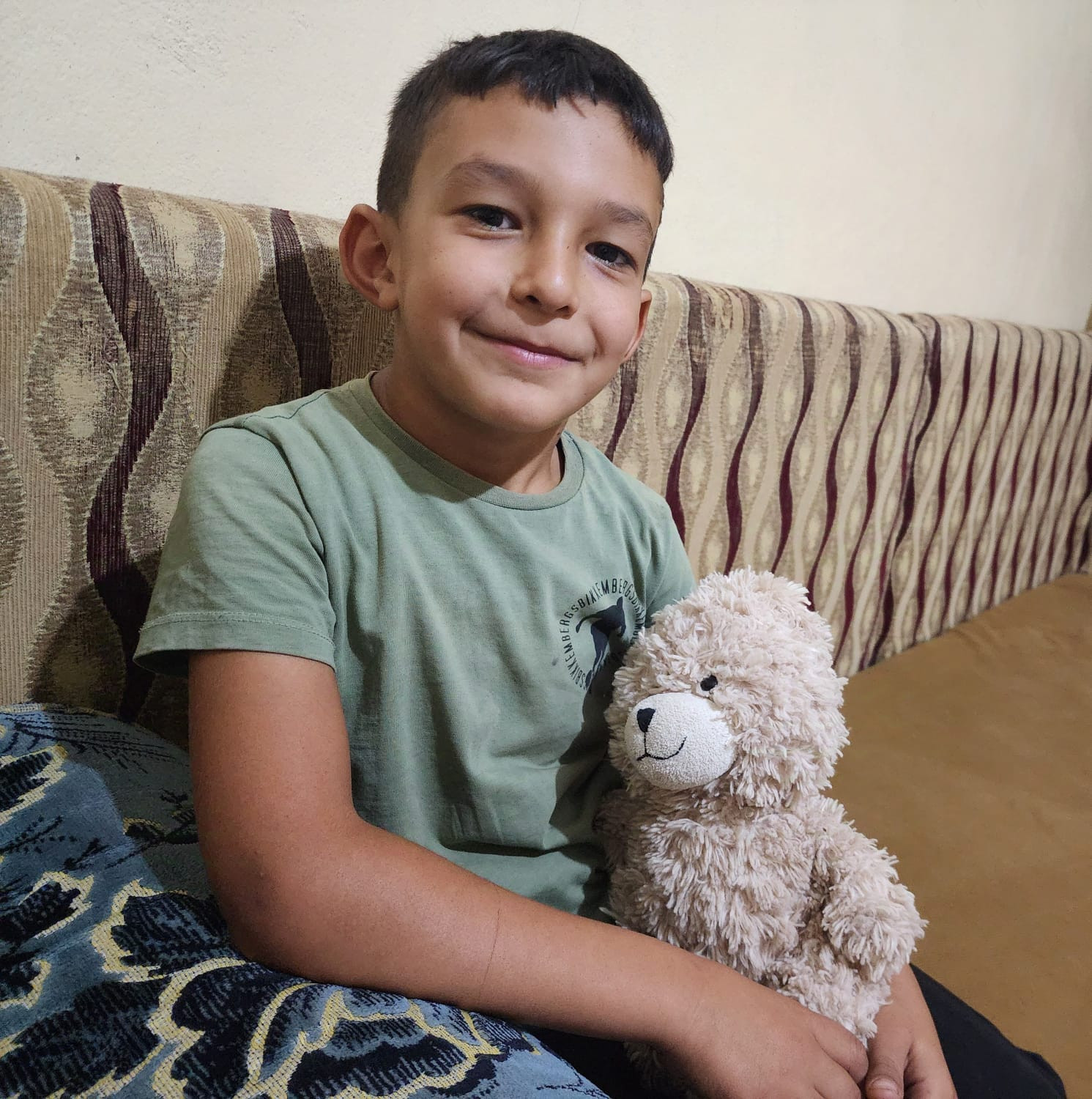 Hussein is a child in urgent need of surgery—let’s stand by his side!