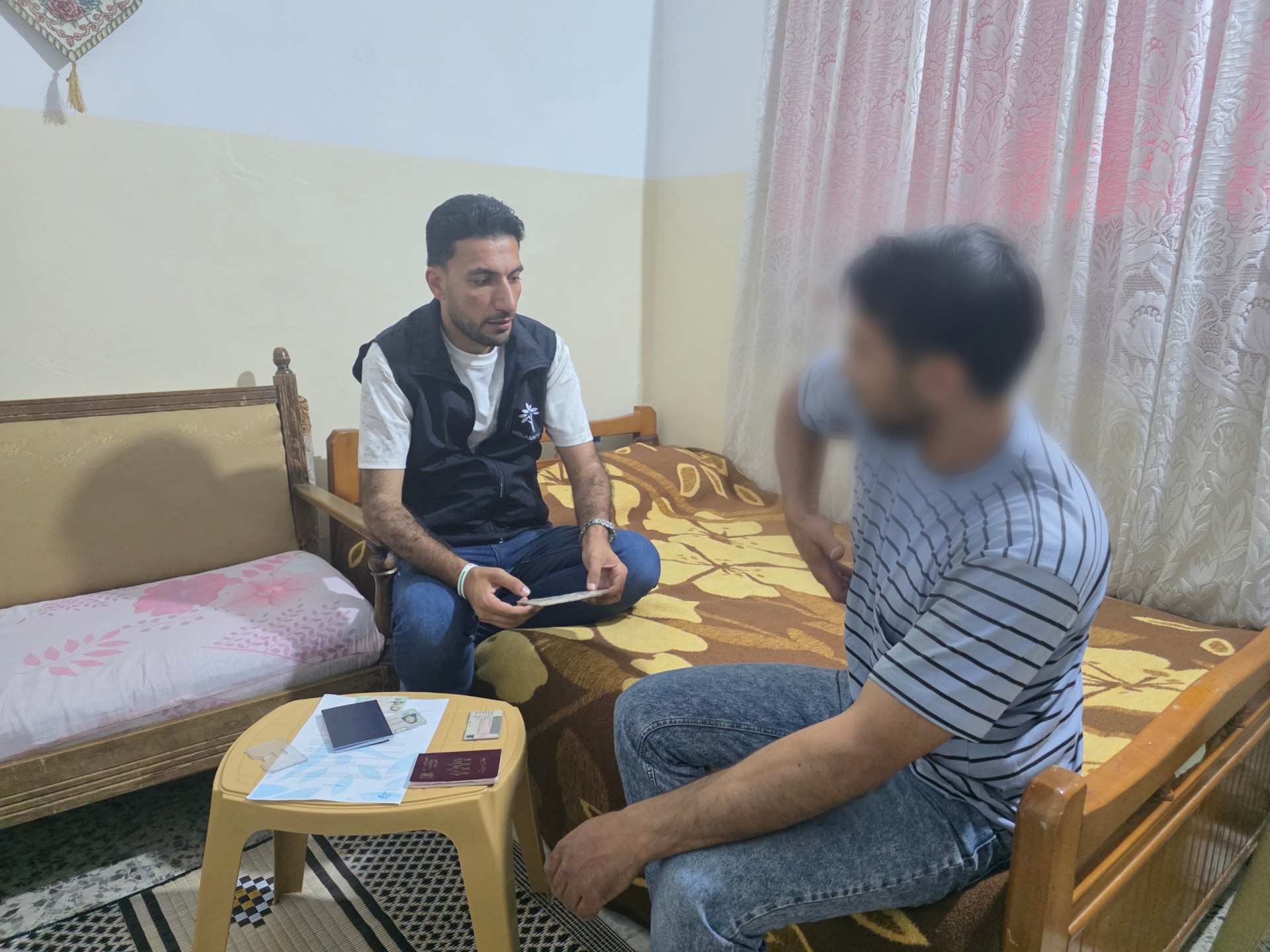 دخلٌ محدود لا يكفي الأسرة