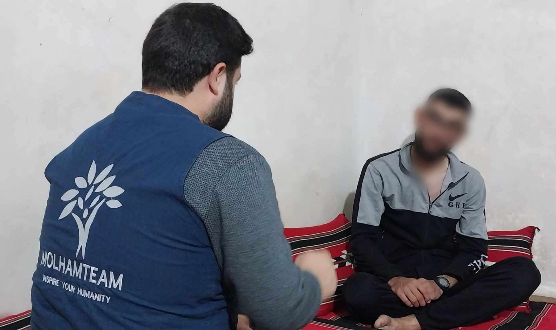 الأخ يوسف تحت وطأة الألم والنزيف المستمر منذ 5 سنوات والأدوية لا تجدي نفعاً