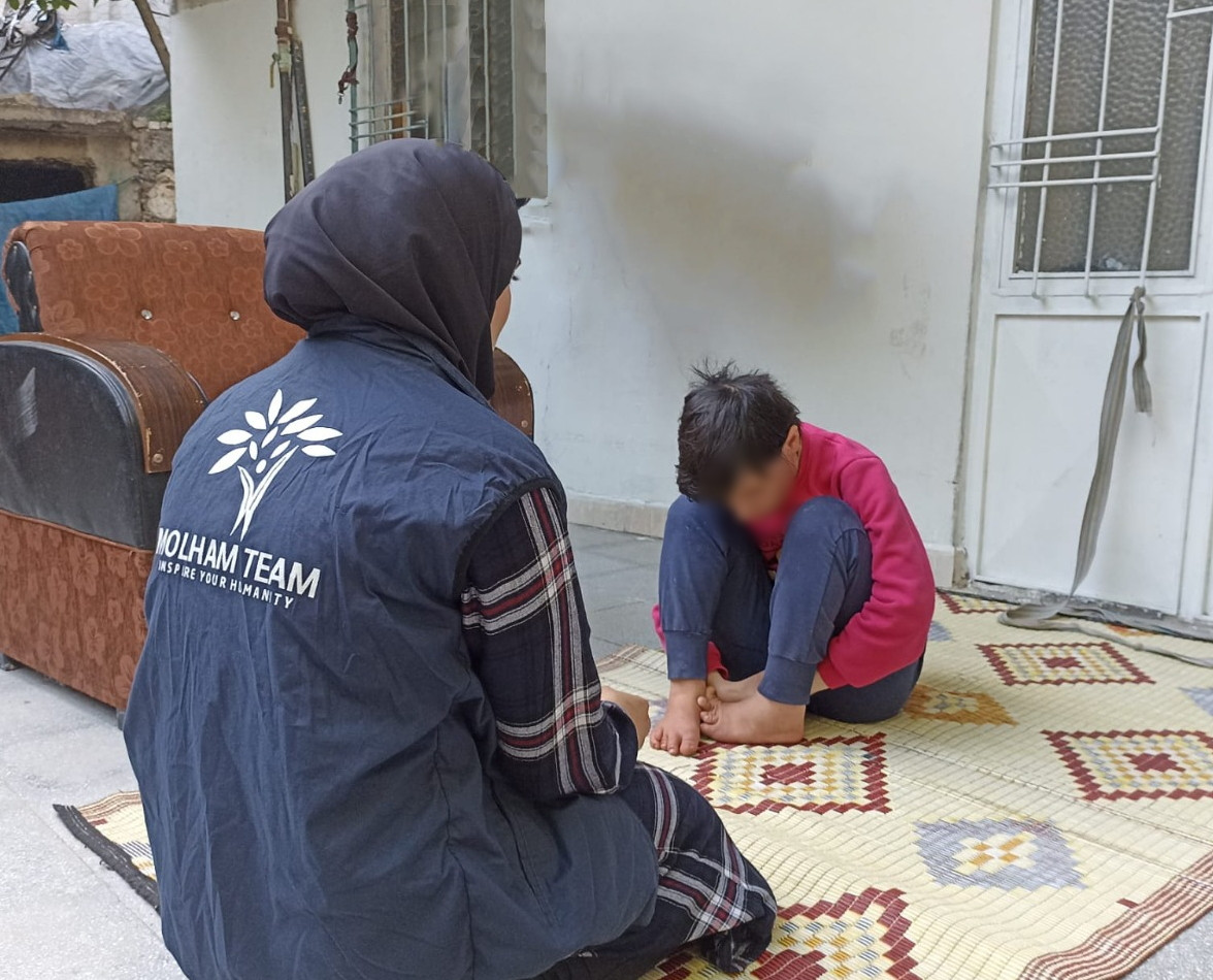 وضع معيشي سيئ وأمراض وديون متراكمة تعاني منها العائلة لنكن عوناً لهم