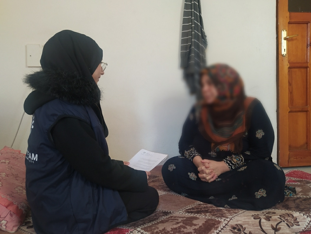 Harbiye is a widow who needs help.