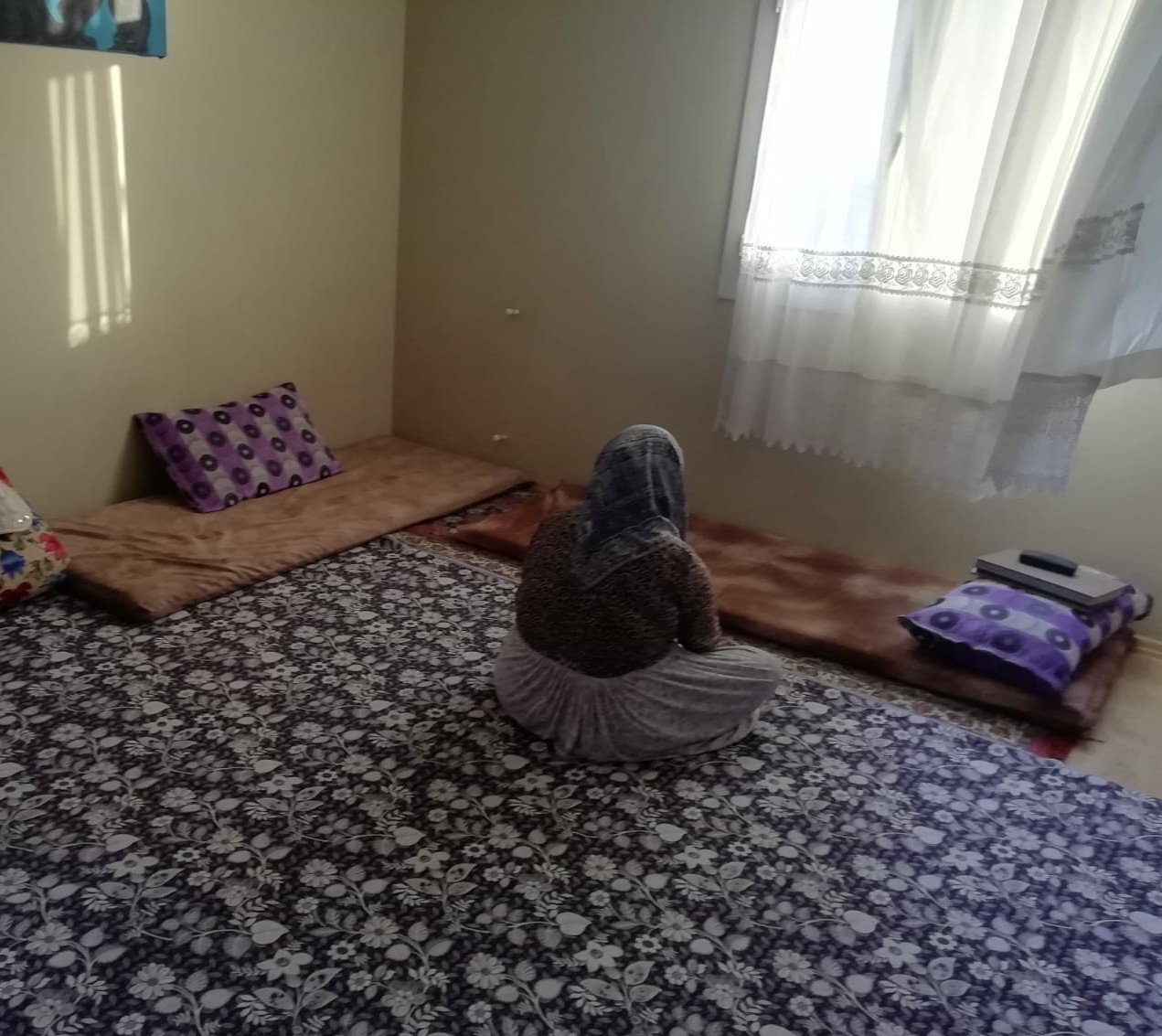 Widad and her family has no sponsor