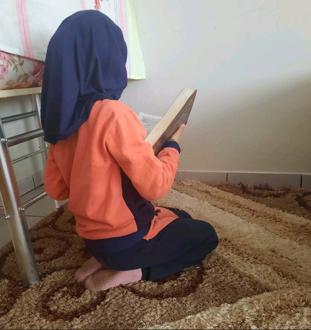 Baisan is a girl from Aleppo