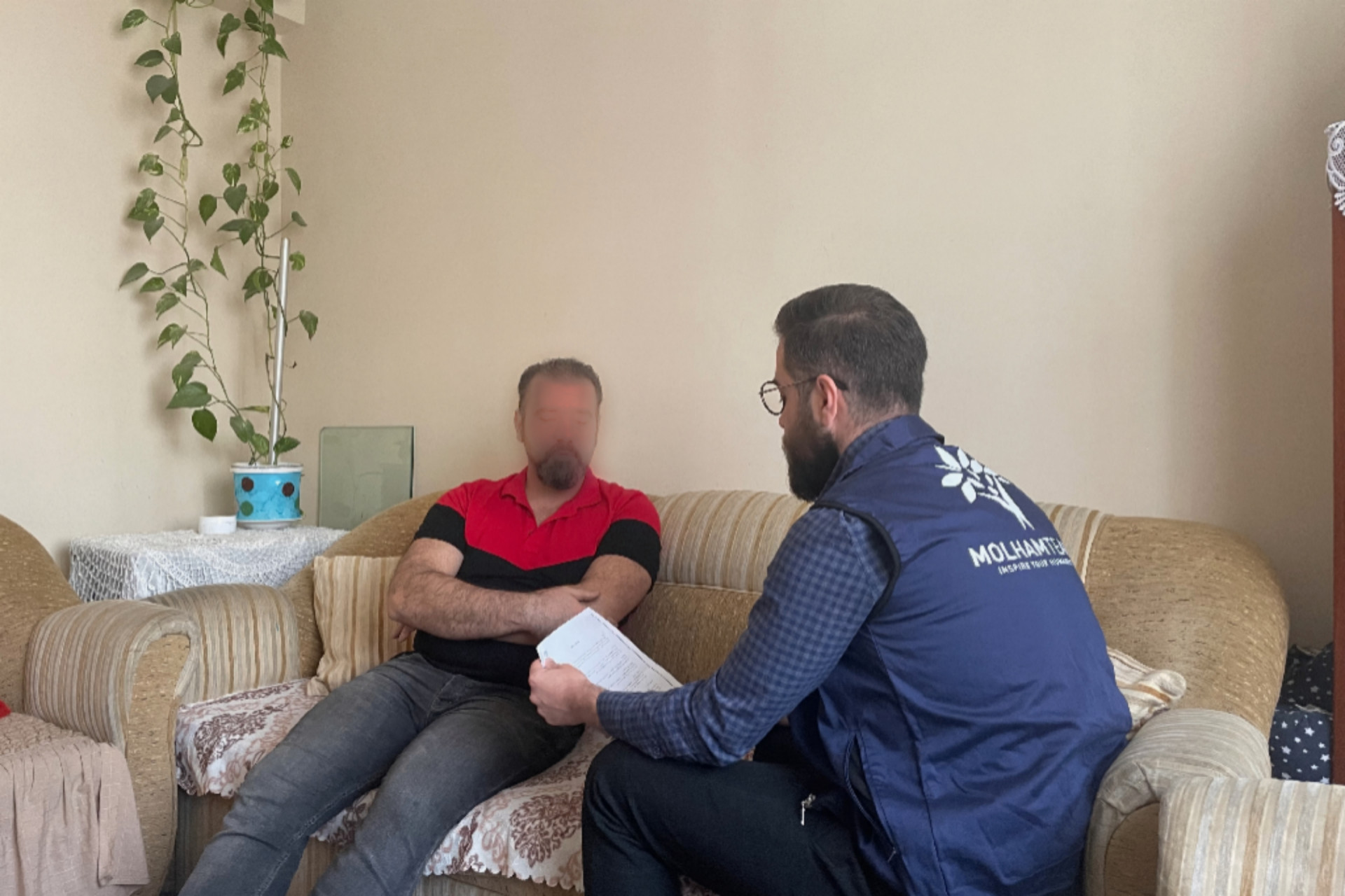 Your donation of a small amount can be a cure for Mohammed's pain