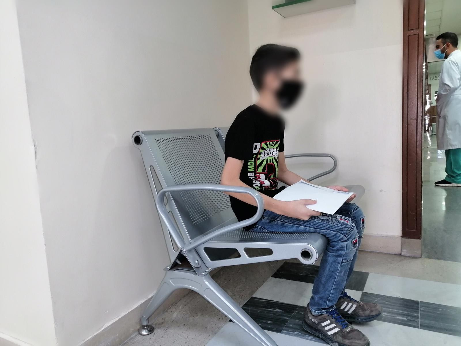 طفل بحاجة لصور وتحاليل