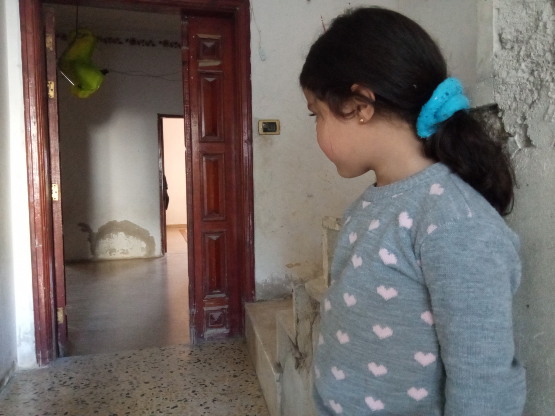 Tala est une petite orpheline de la ville de Lattakia