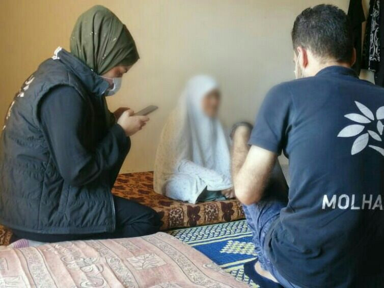 Hadiye can't hear.