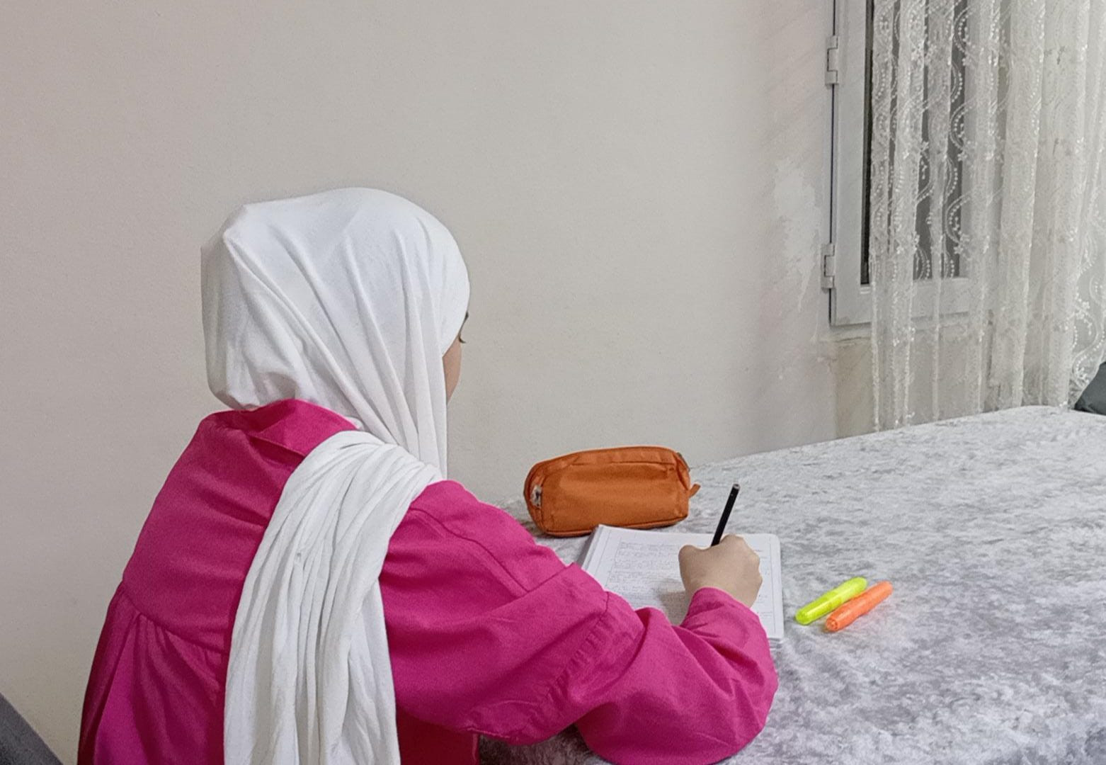 طالبة جامعية على وشك التخرج بحاجة لدعمكم !
