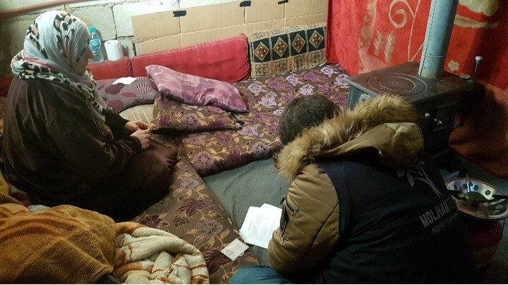 A mother suffering from cancer, dreams of having a refrigerator.