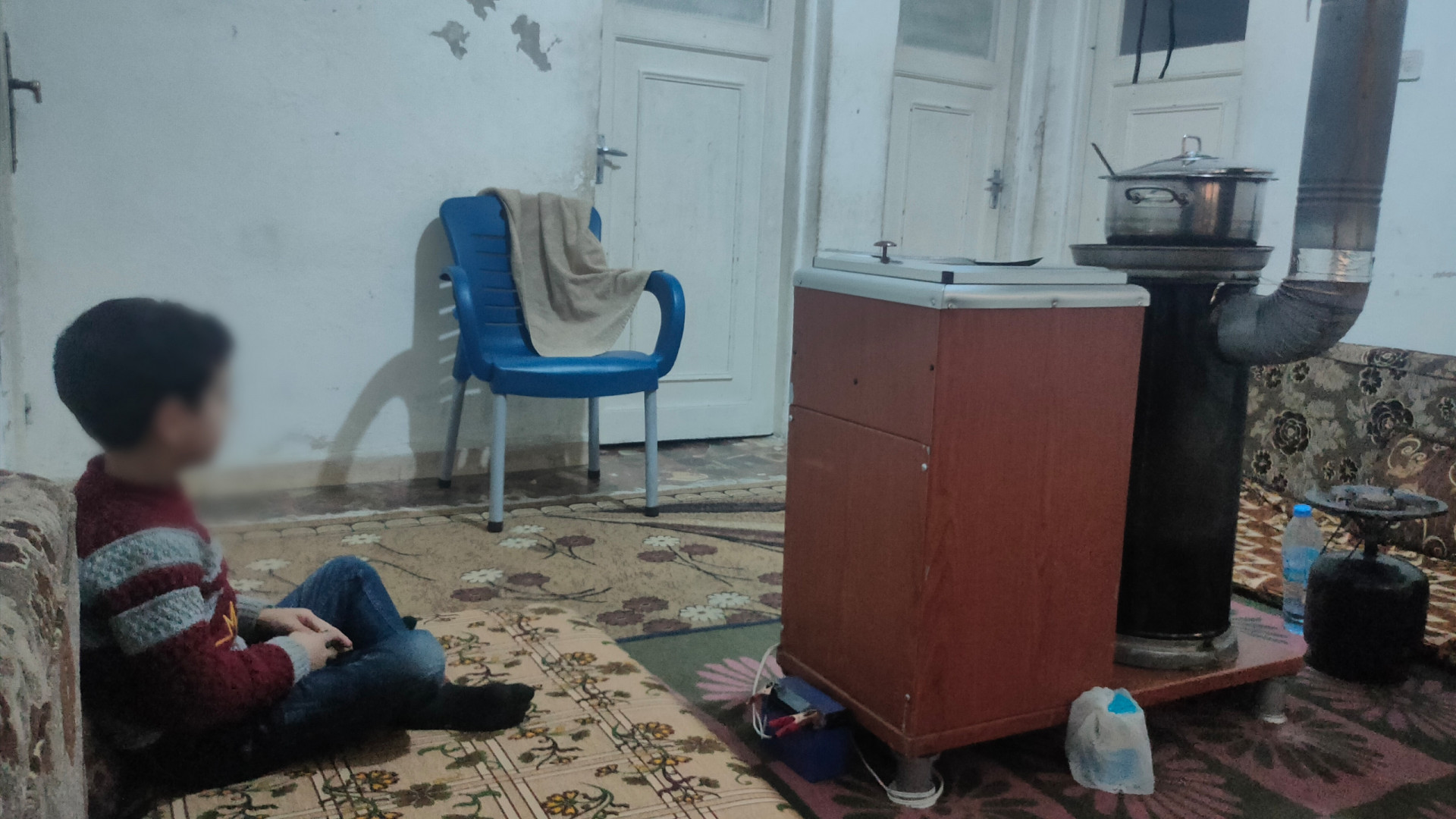 A displaced family has no breadwinner