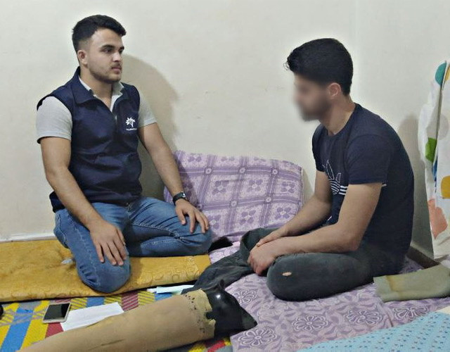 A young man whose leg was amputated needs your help