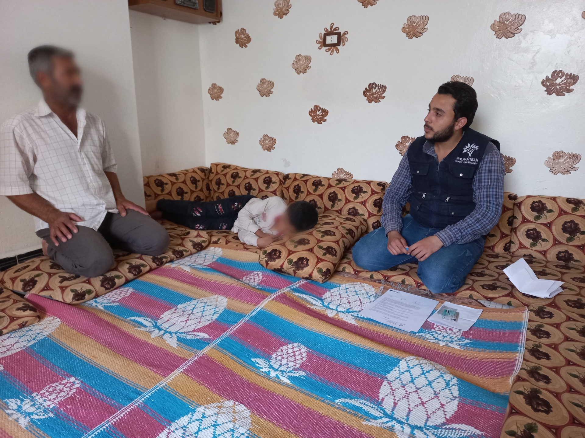Ahmad endures severe pain which doesn't allow him to sleep.