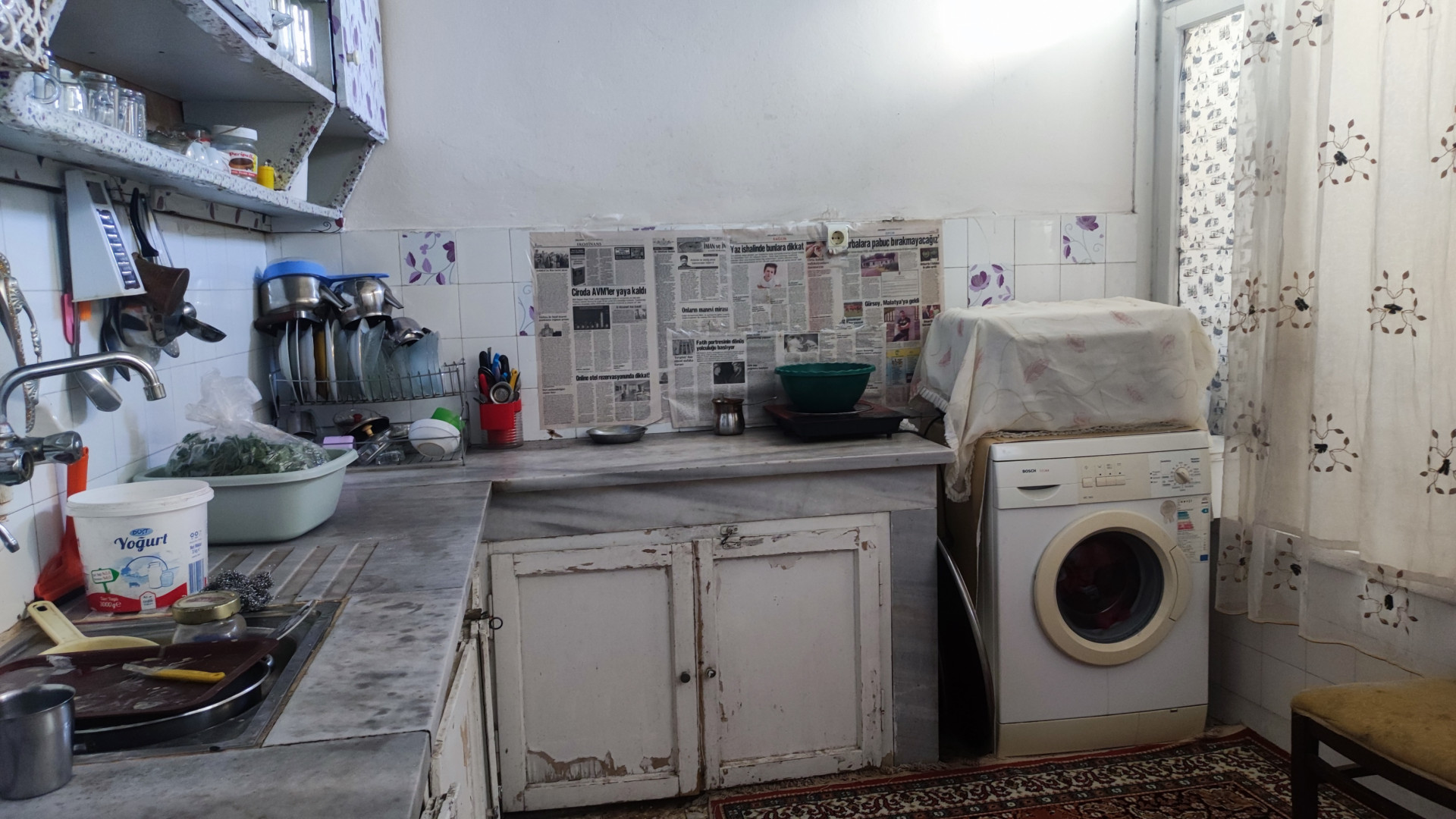 Dibo is in desperate need of assistance due to his living circumstances.
