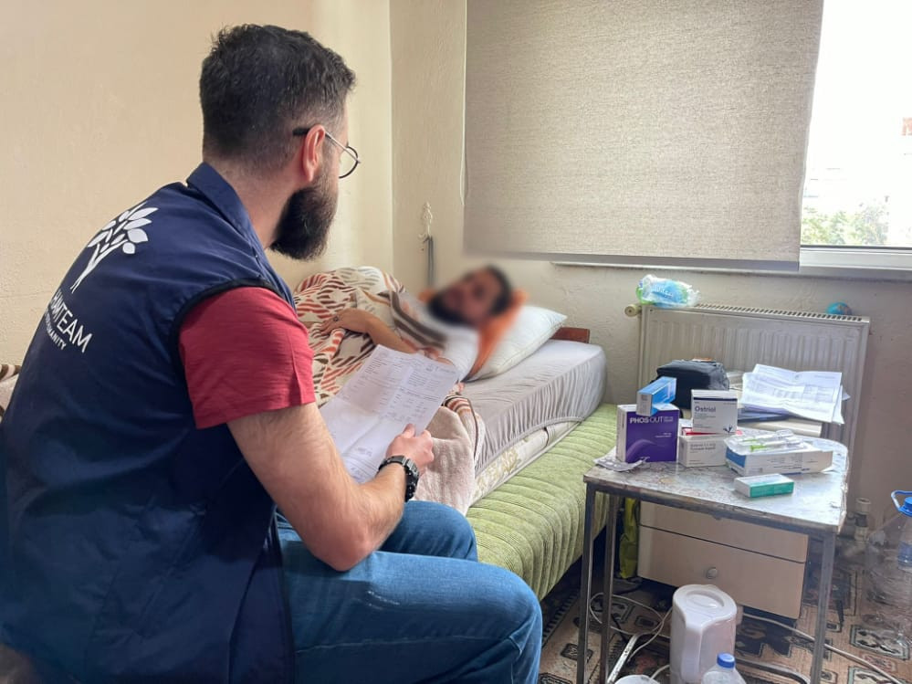 Twenty-nine years old, and he suffers from (kidney failure).