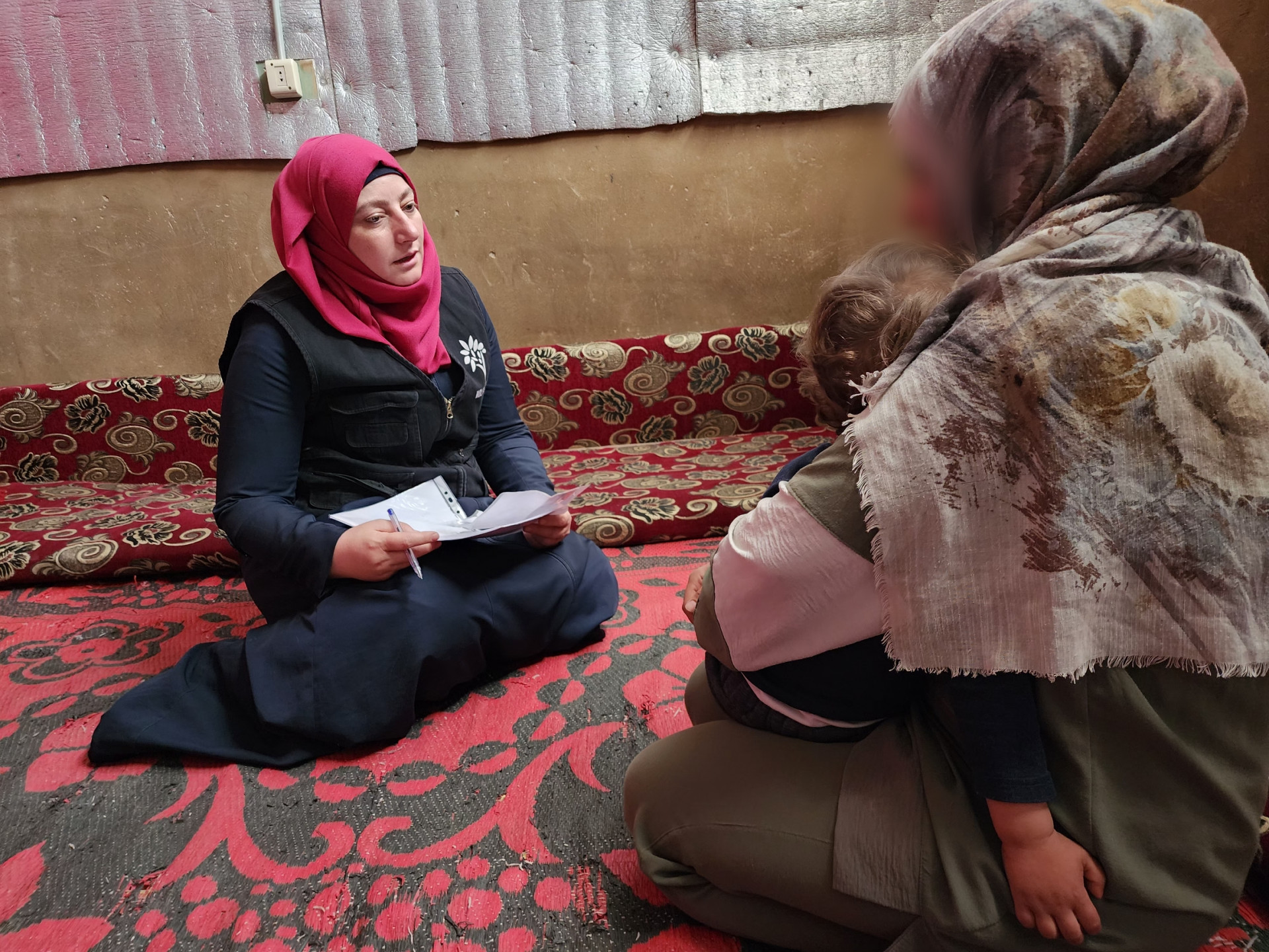 Help Mahmoud and his wife provide for their children.