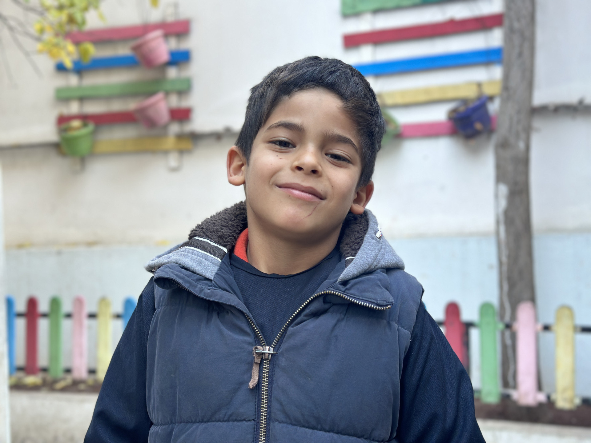 خالد طفل يتيم يحتاج لدعمكم ليحقق حلمه بالدراسة