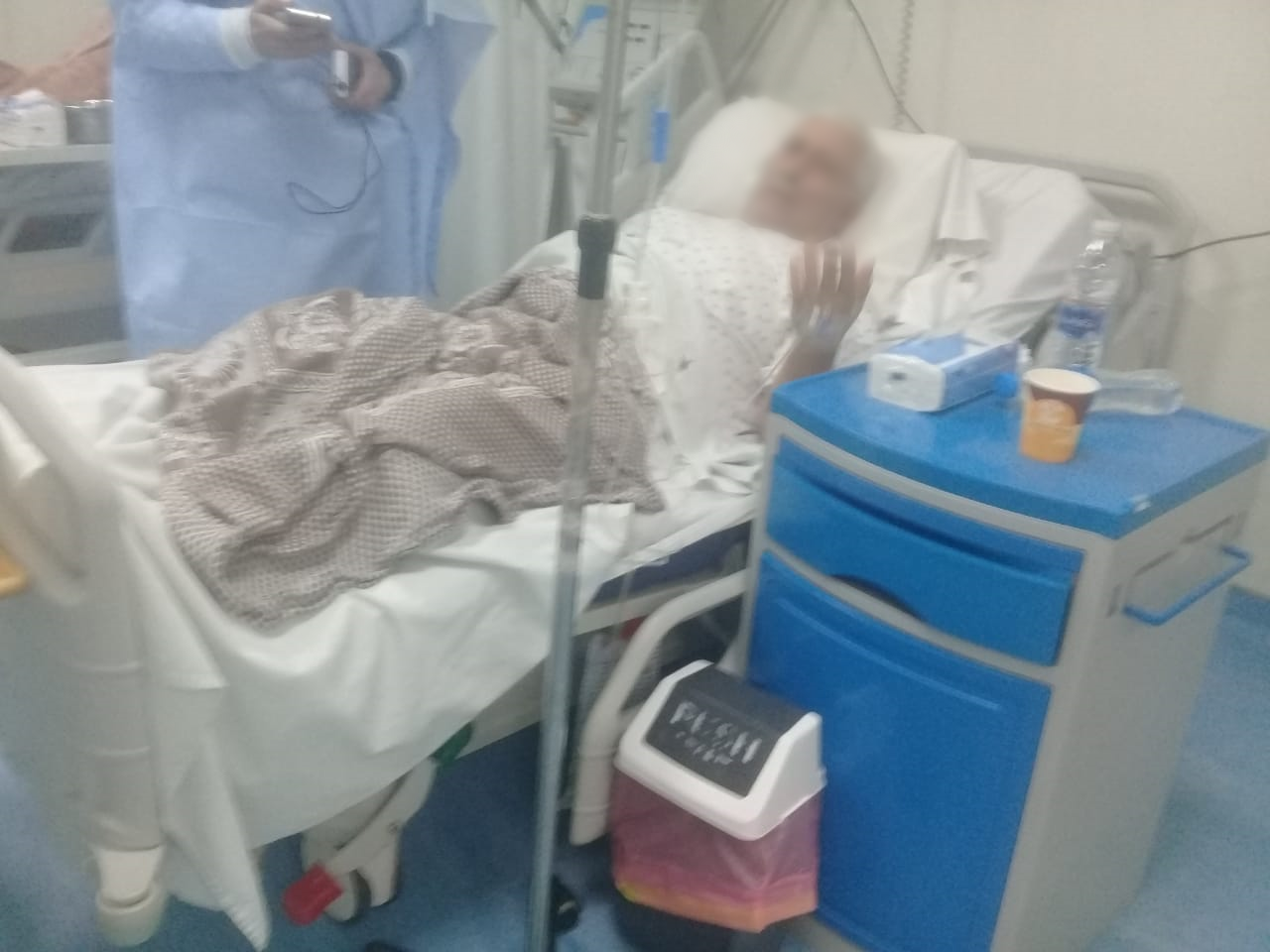 a man suffers from severe pain and his case is urgent
