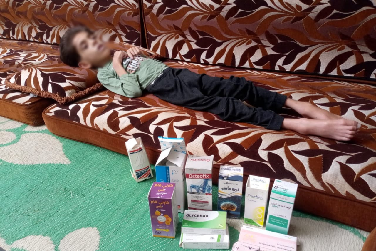 عبد الكريم يحنّ لطفولته التي خطفها المرض