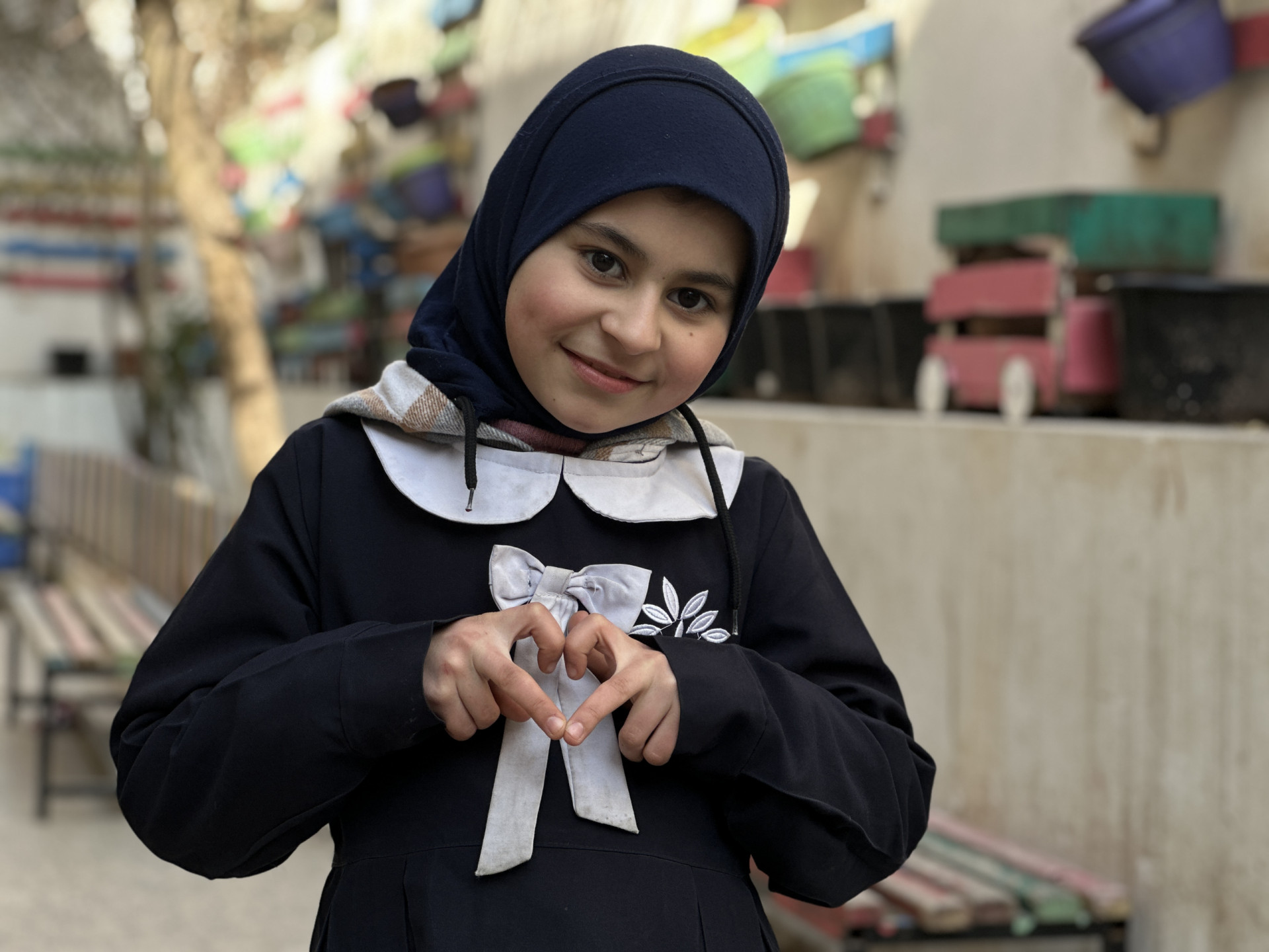 إسلام طفلة يتيمة بحاجة لكفالة تعليمية