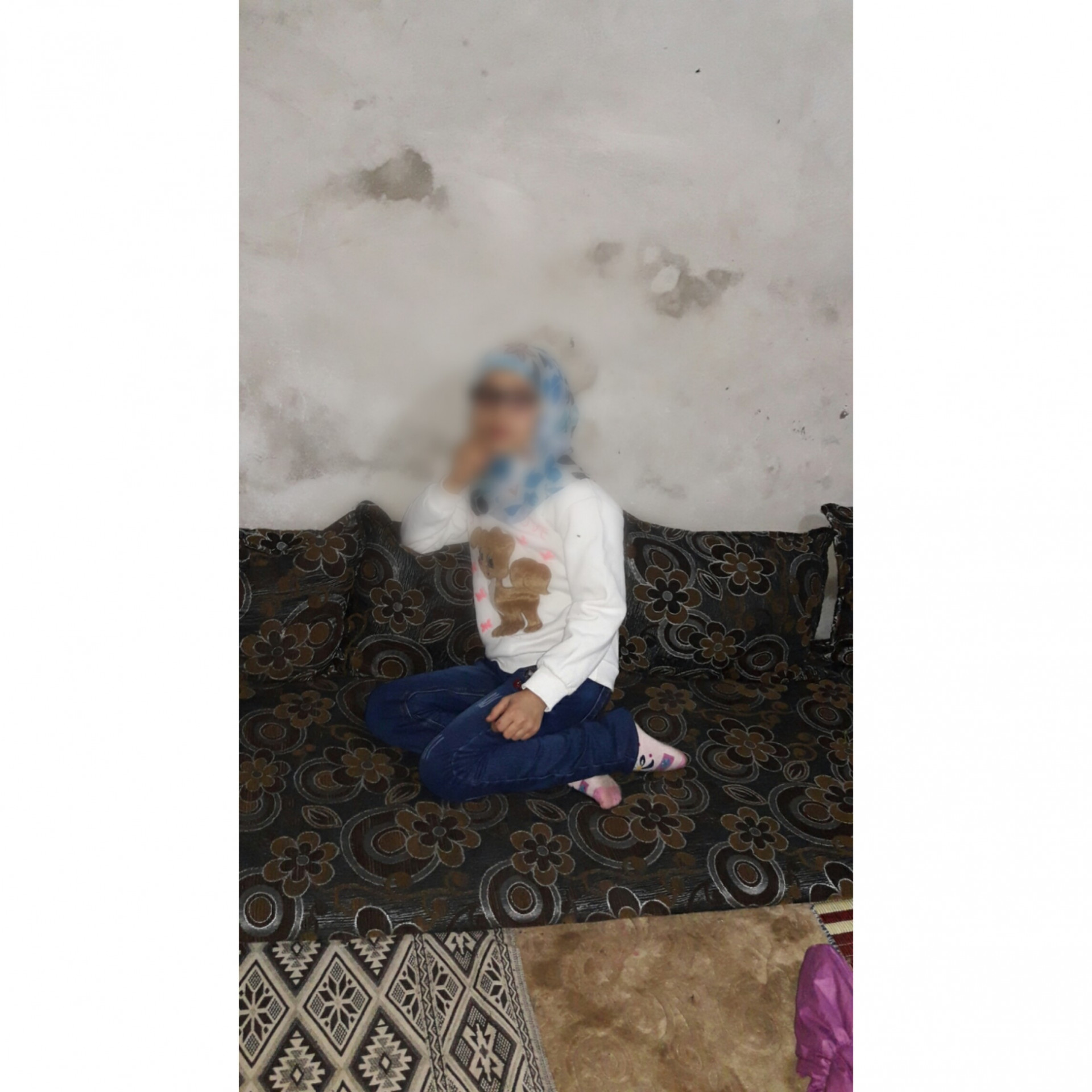 A girl with short stature