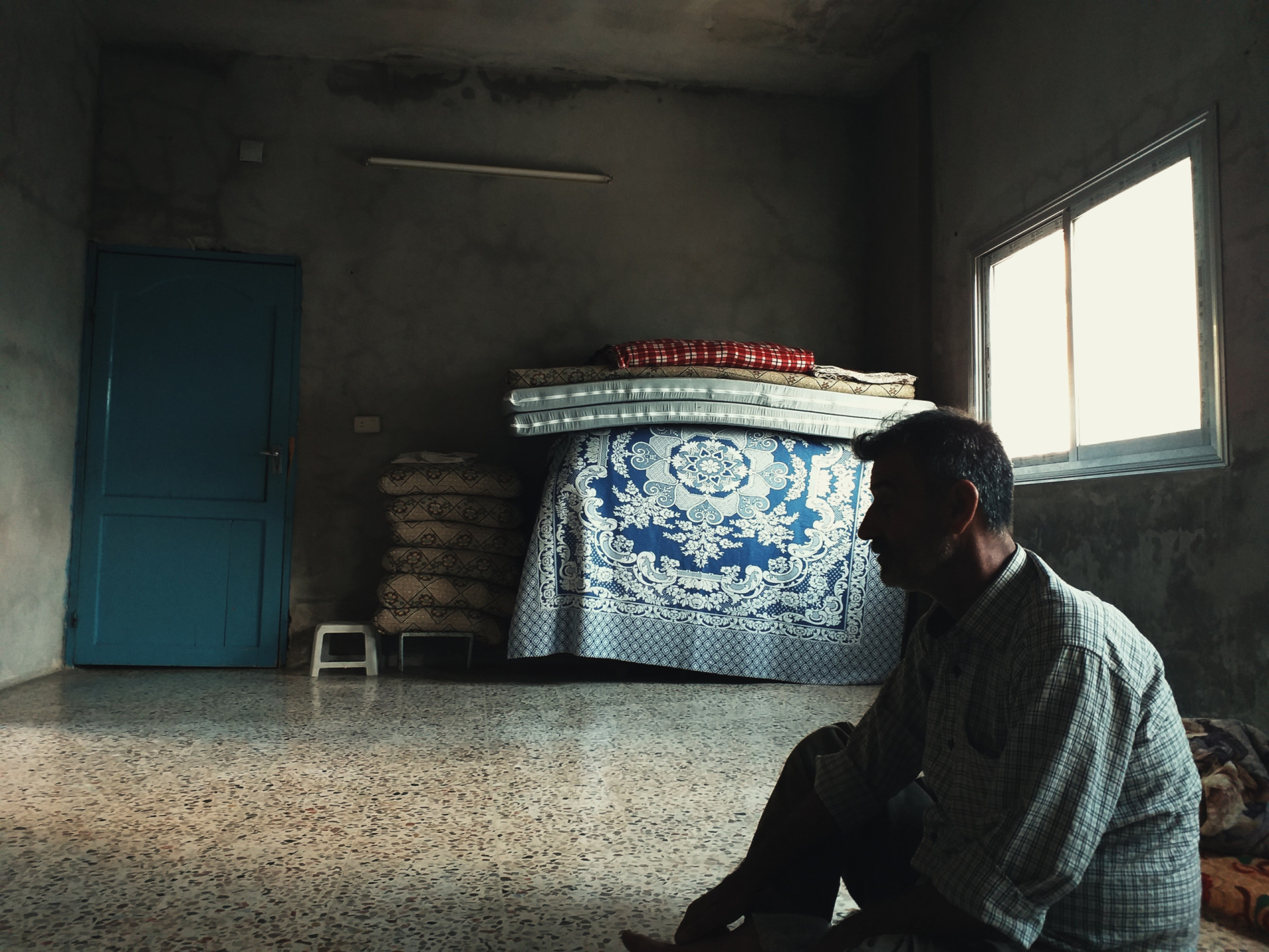 A man suffers from cataract