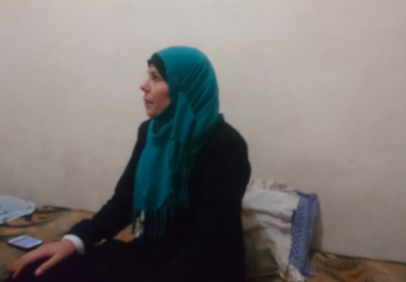 مريضة بحاجة لسماعة أذن