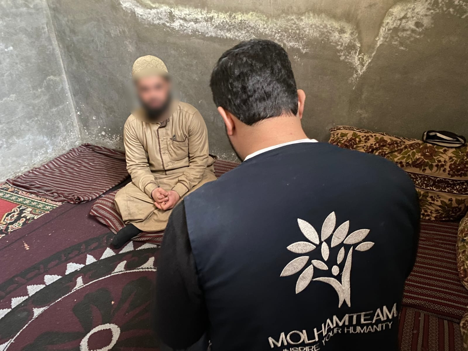 Abdul Aziz, a father who works hard to secure his children's living, needs your support
