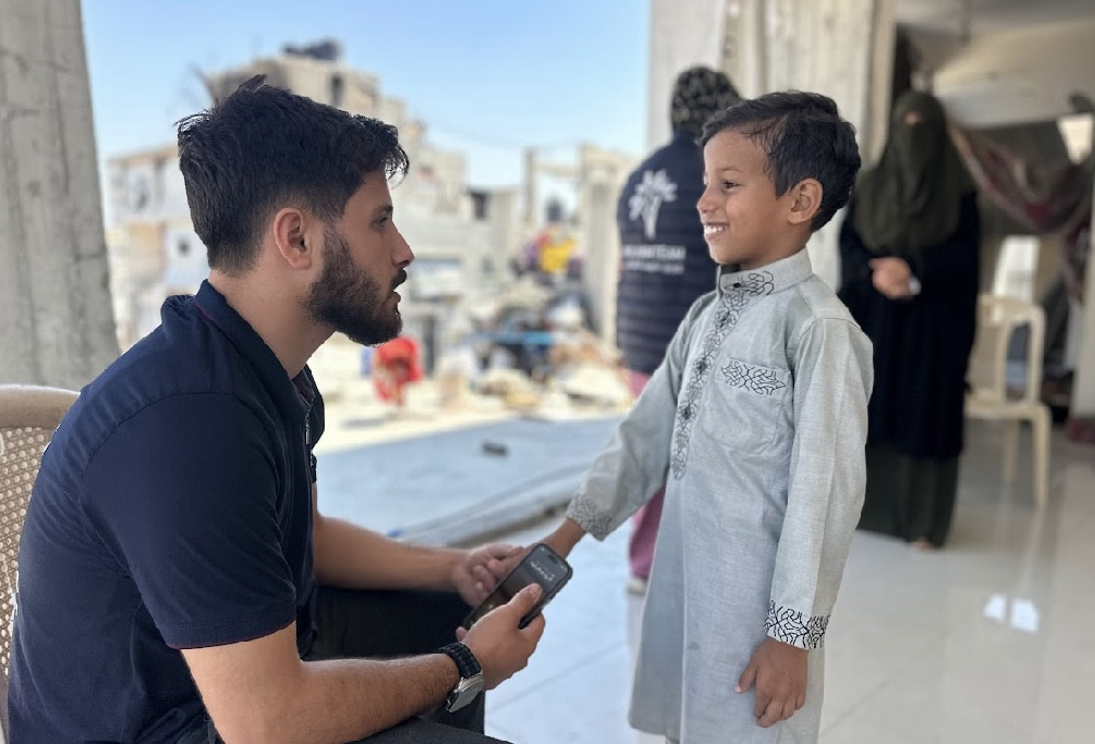 عزيمة طفلٍ أقوى من قسوة اليتُم
